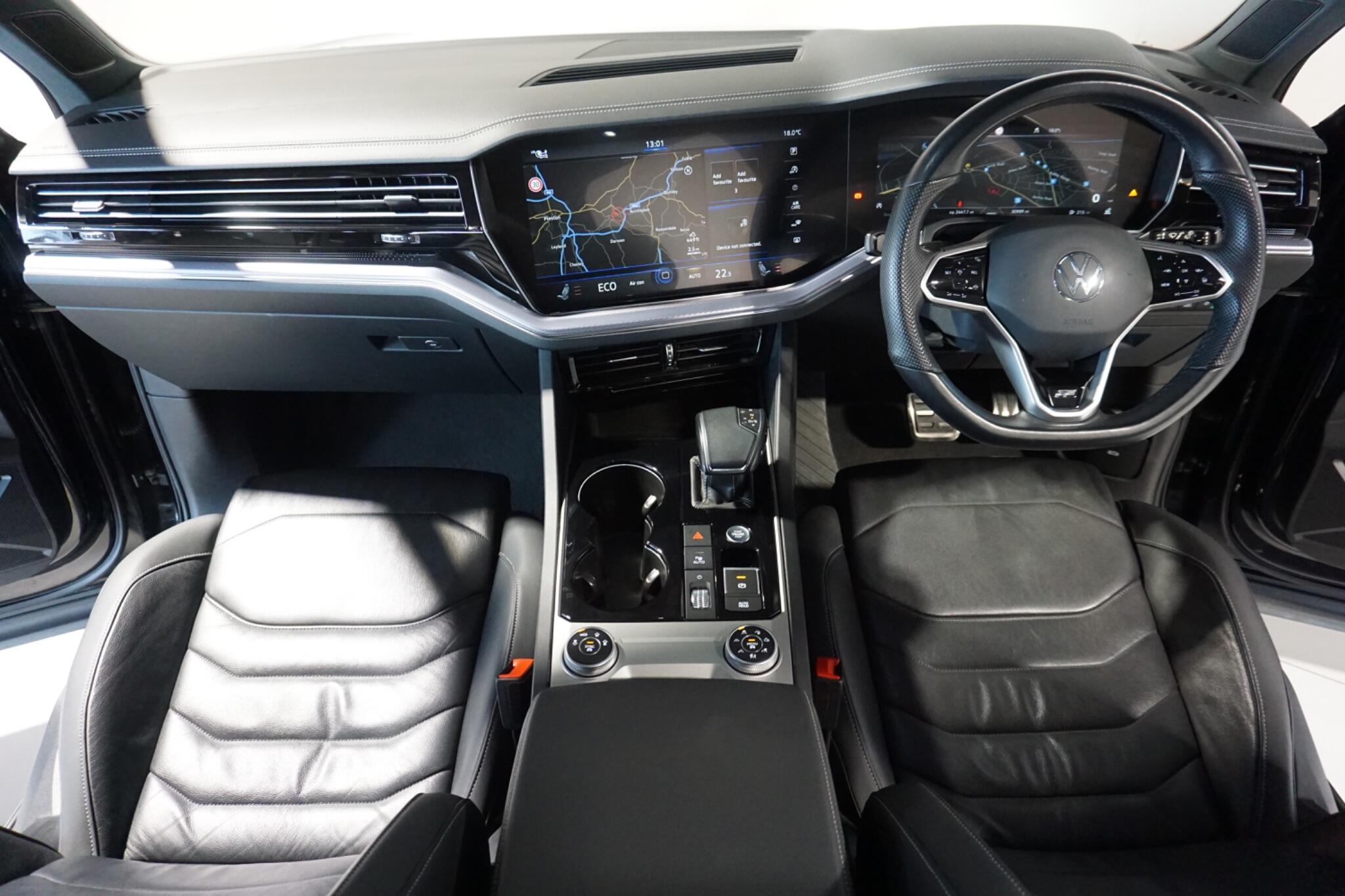 Volkswagen Touareg 3.0 TDI V6 Black Edition SUV 5dr Diesel Tiptronic 4Motion Euro 6 (s/s) (286 ps)